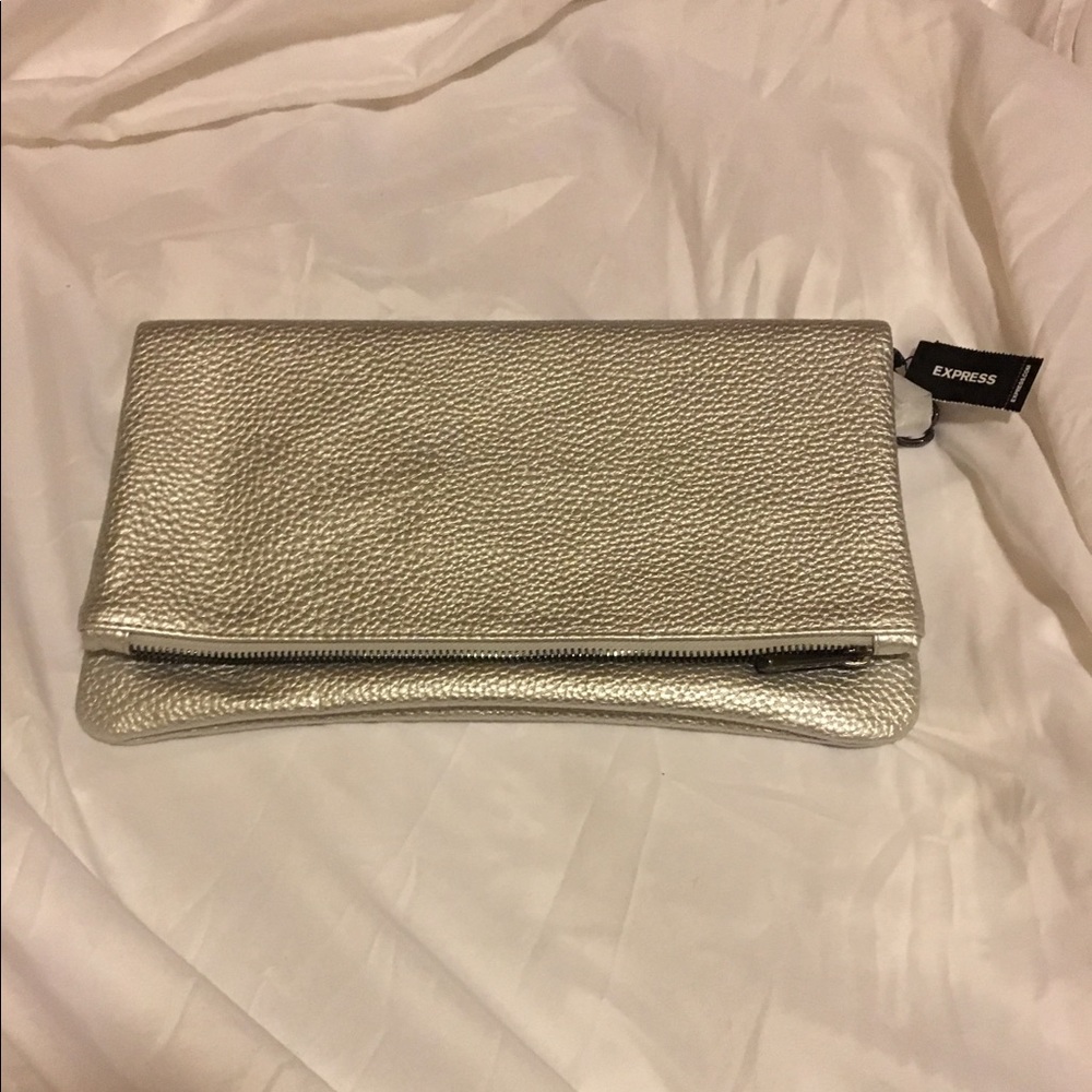 *NWT* Fold over convertable clutch from Express!